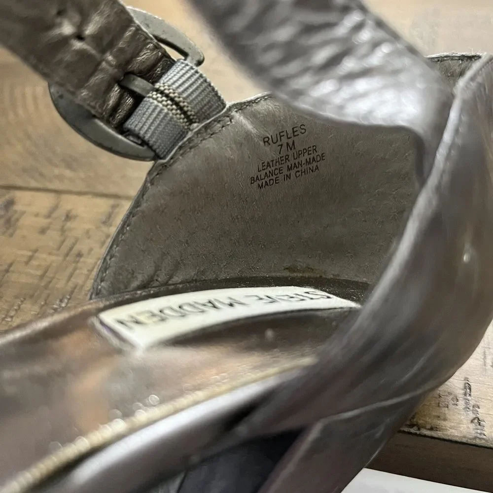 Steve Madden‎ Silver Platform Peep Toe Women's Size 7.0 M, Shoes